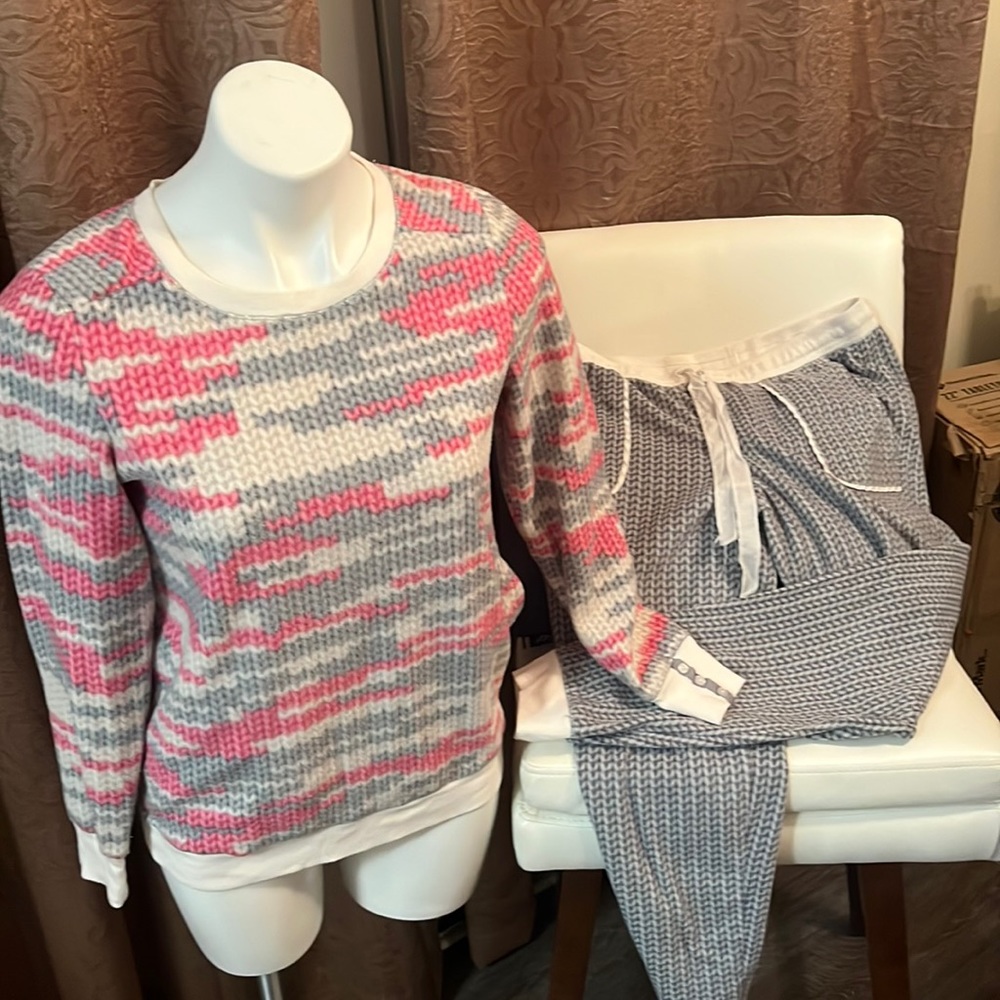 Pajama Set! - image 1